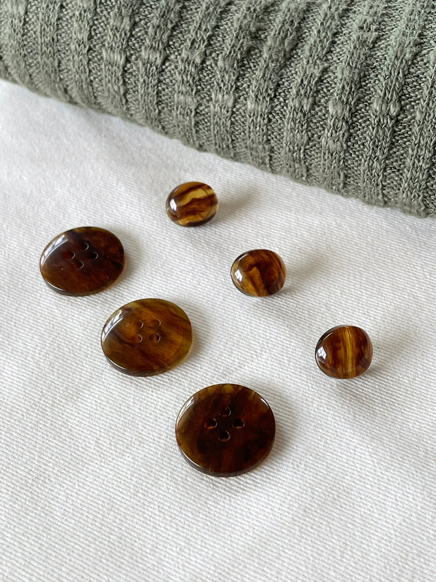 Bouton à coudre - Le Vintage - Brun écaille