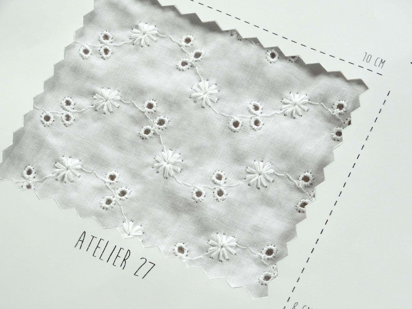 Broderie anglaise - Ajourée - Ivoire