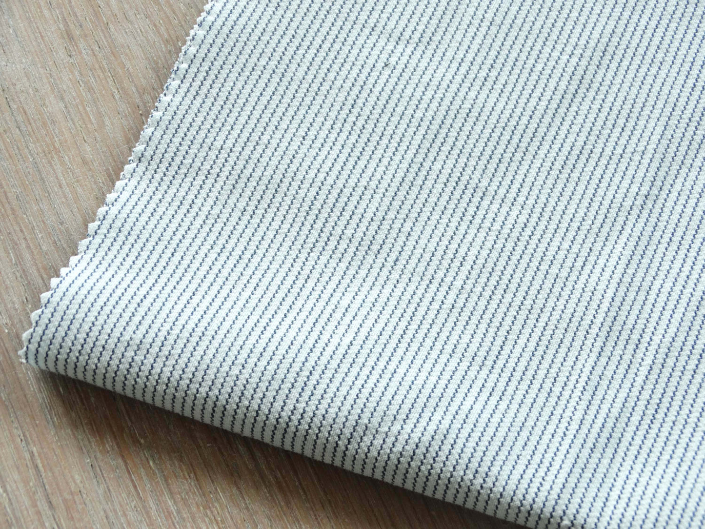 Toile épaisse - Fine rayure - Marine