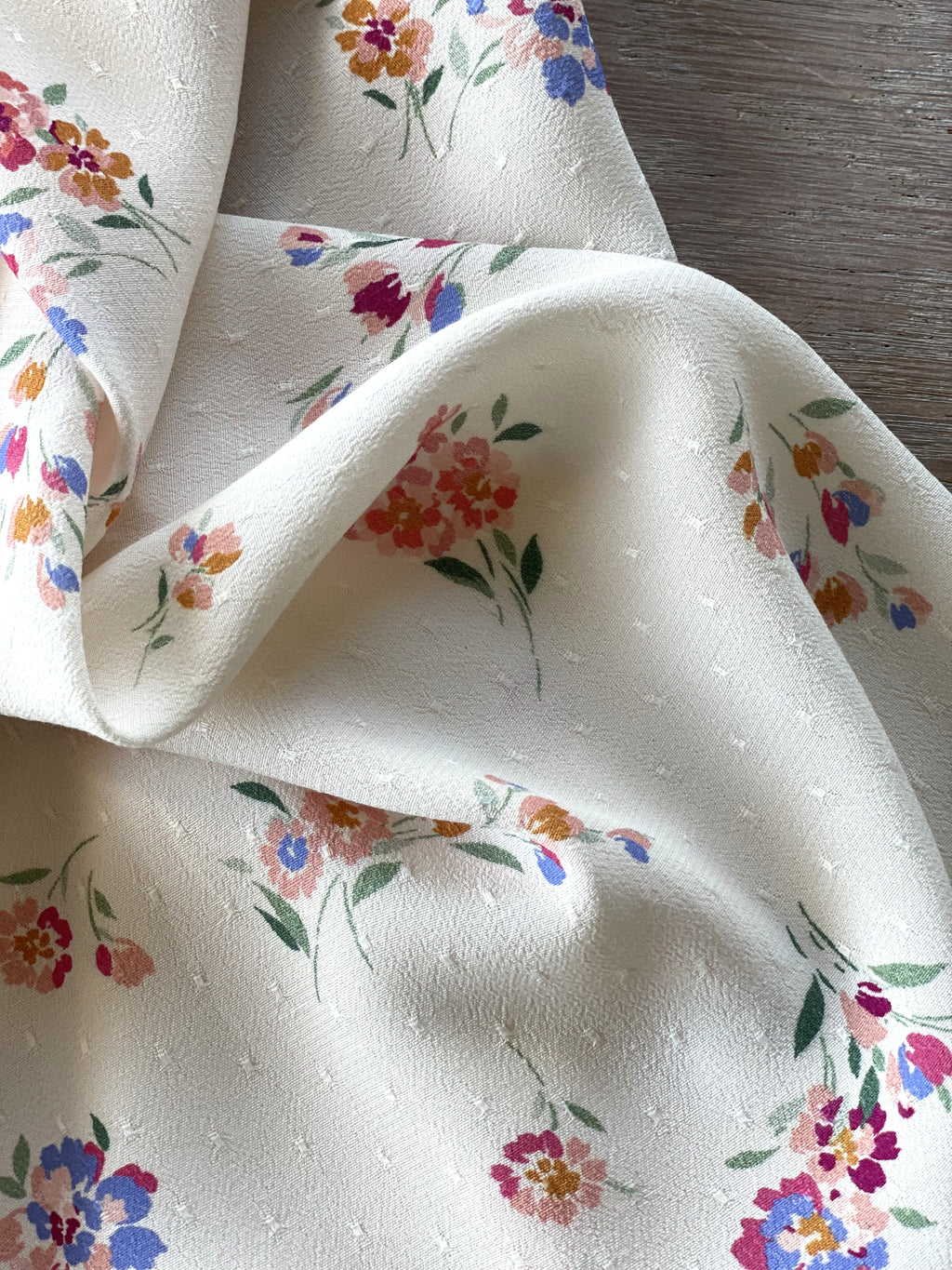 Crêpe plumetis de Viscose - Imprimé Lila