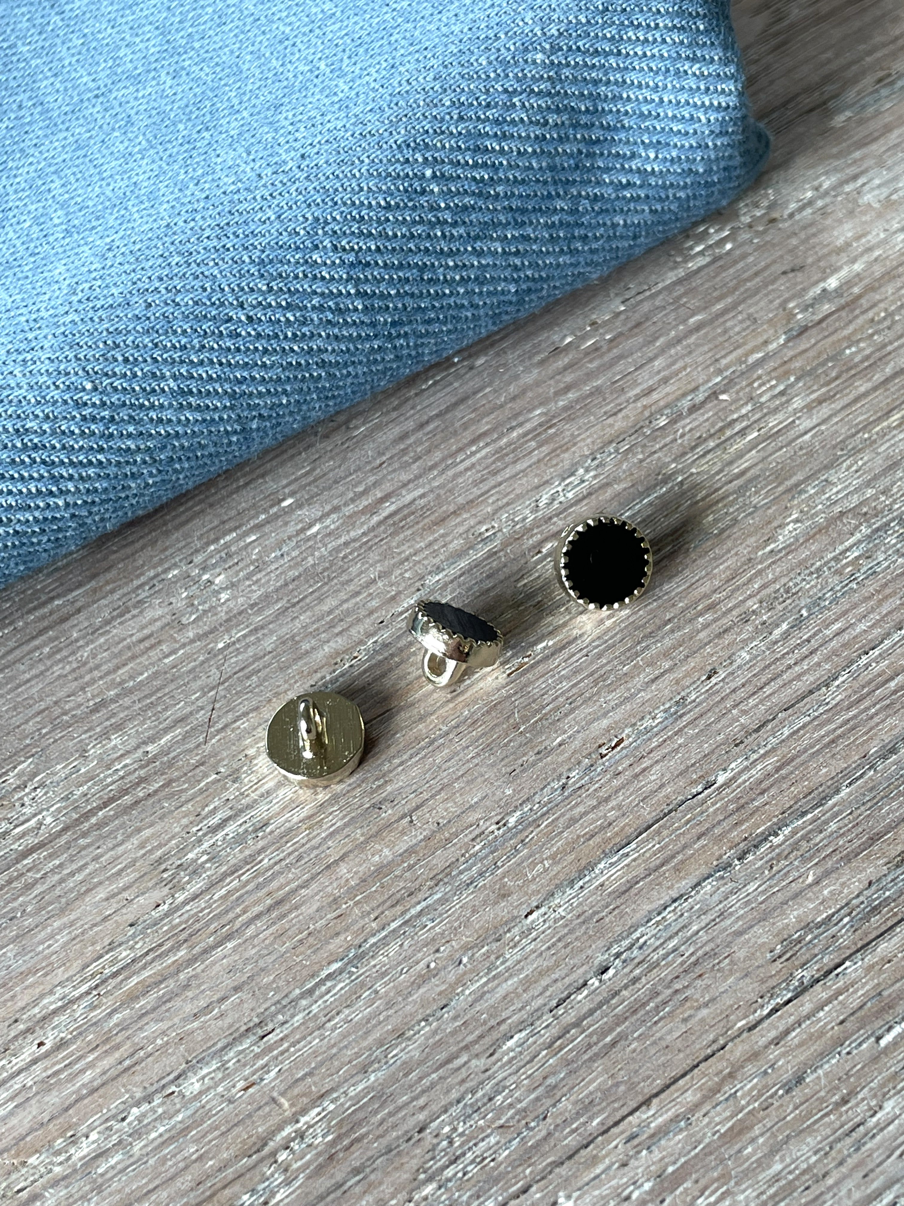 Bouton à coudre - L'Adorable - Or & Noir