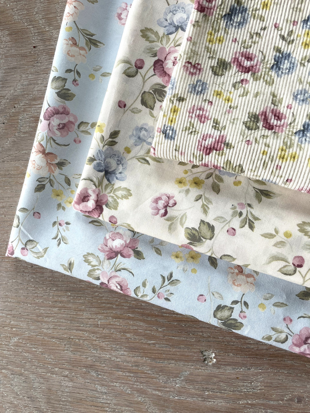 Douce popeline de coton - Imprimé Louise - Ivoire