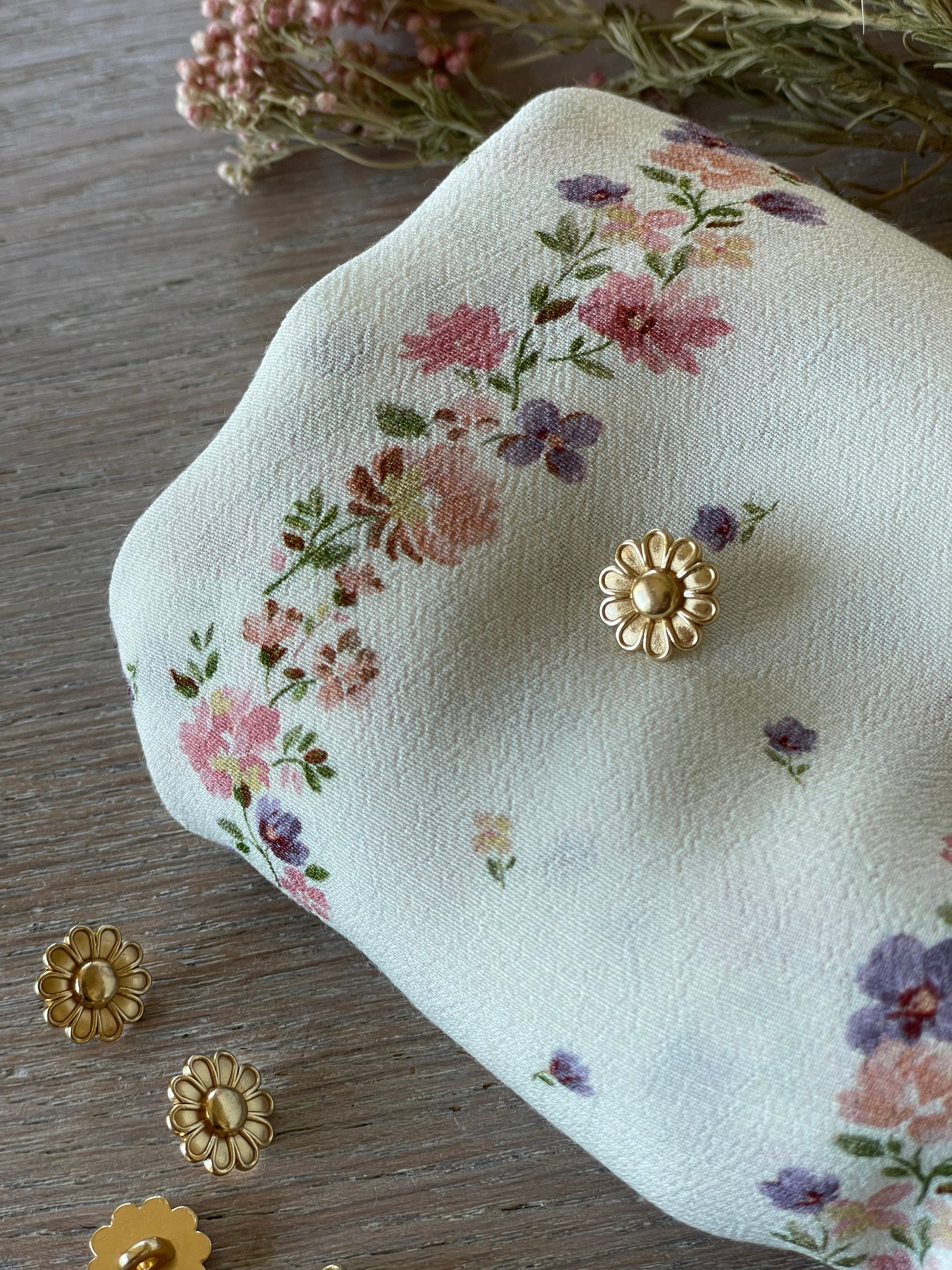 Sewing button - Chicory - Gold