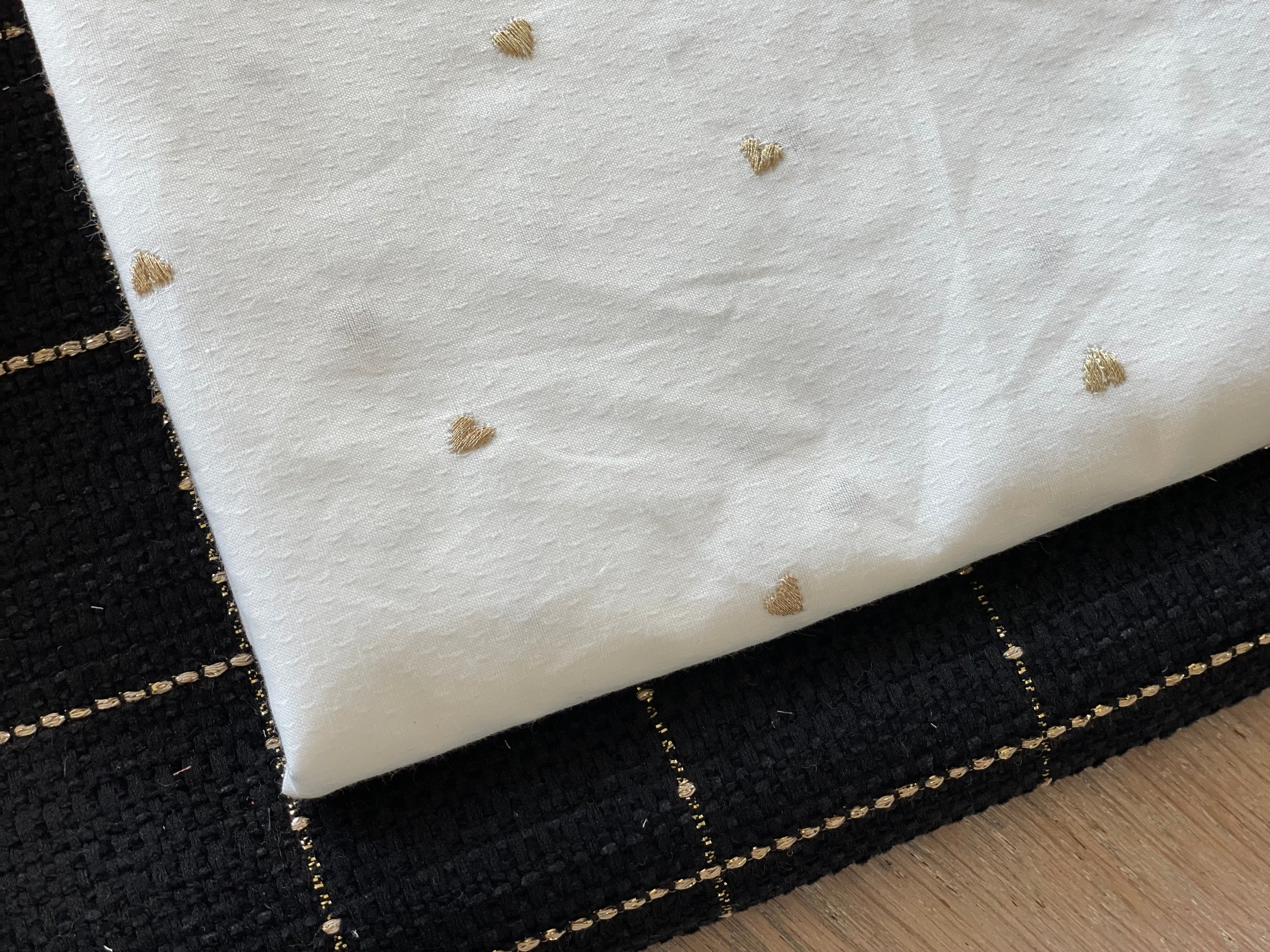 Façonné de coton - Broderie Venus