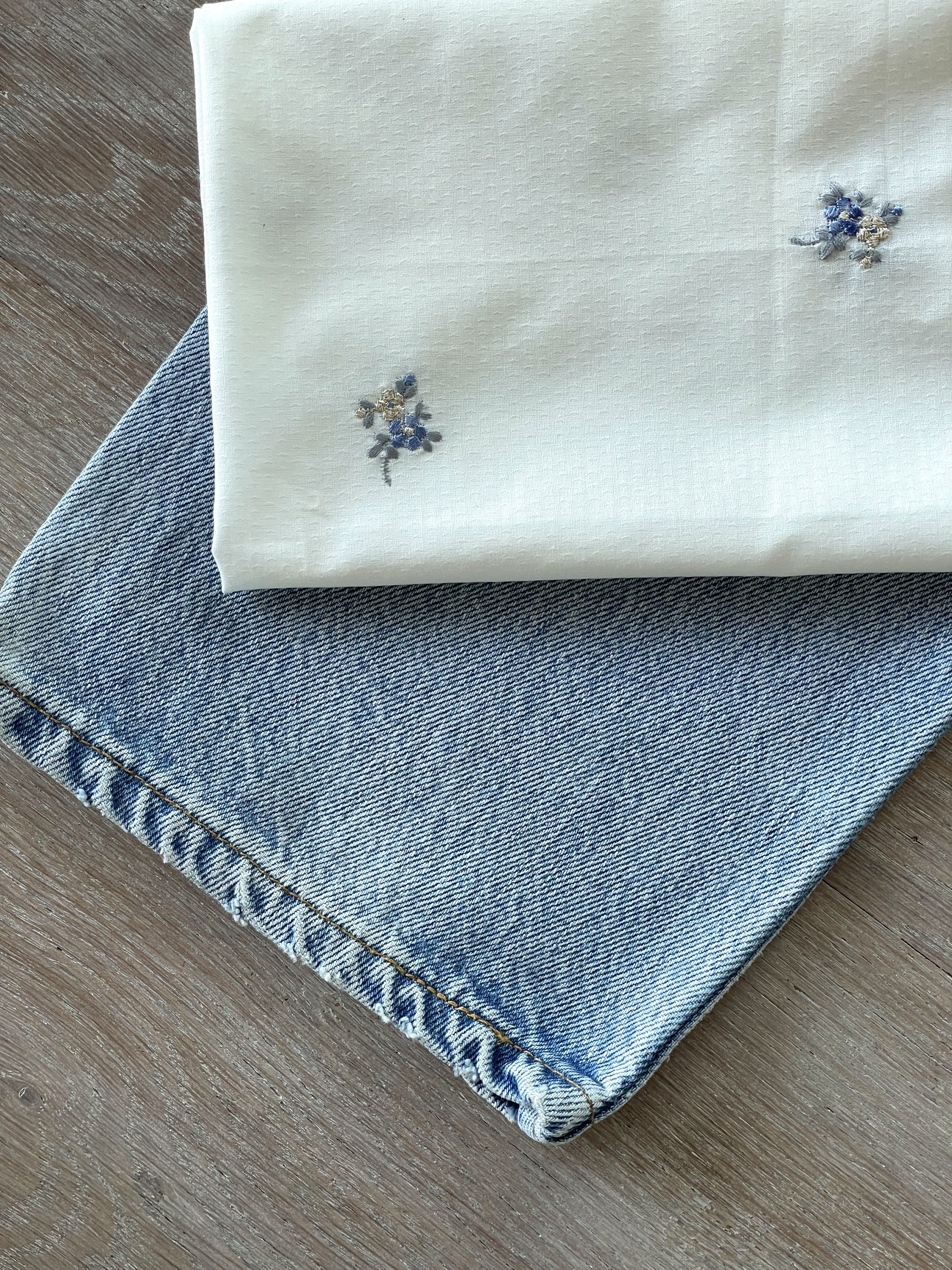 Façonné de coton - Broderie Lily