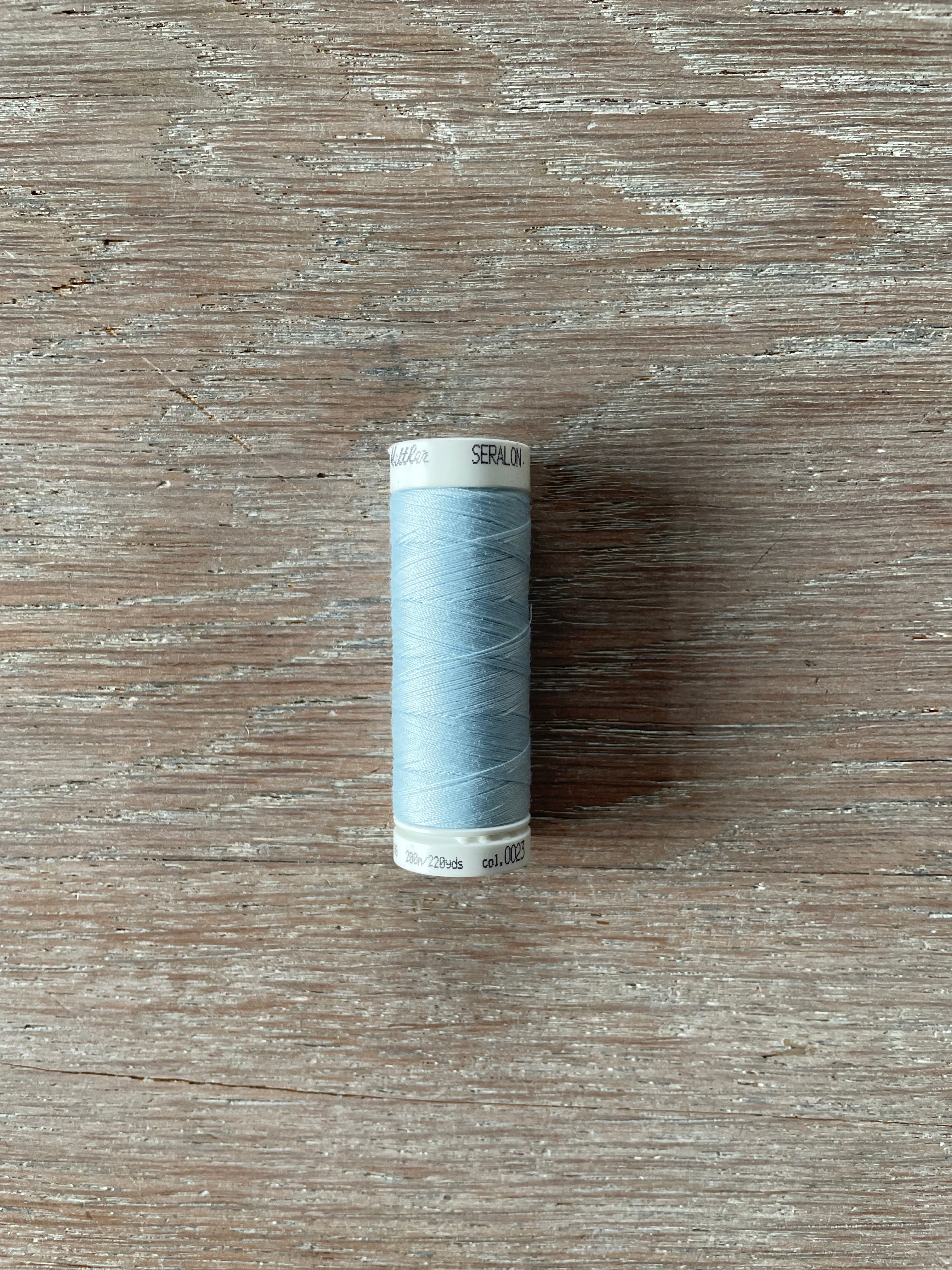 Fil à coudre Mettler Seralon - Bleu Glacier - 200m