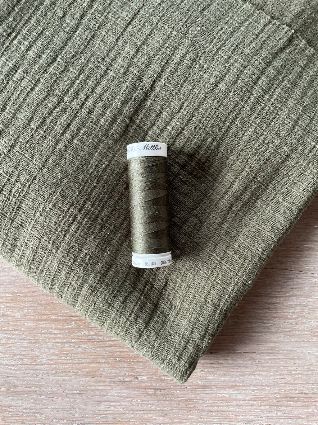 Fil à coudre Mettler Seralon - Olive - 200m