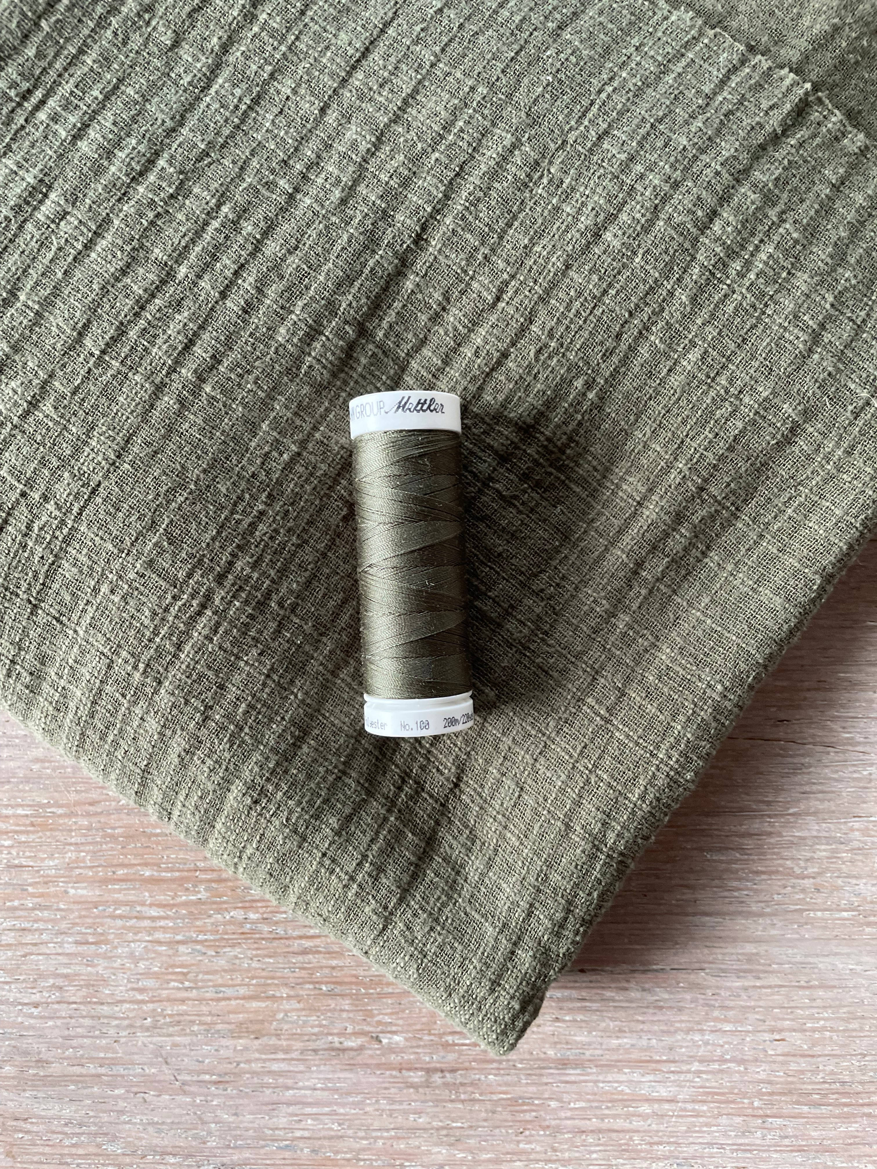 Fil à coudre Mettler Seralon - Olive - 200m