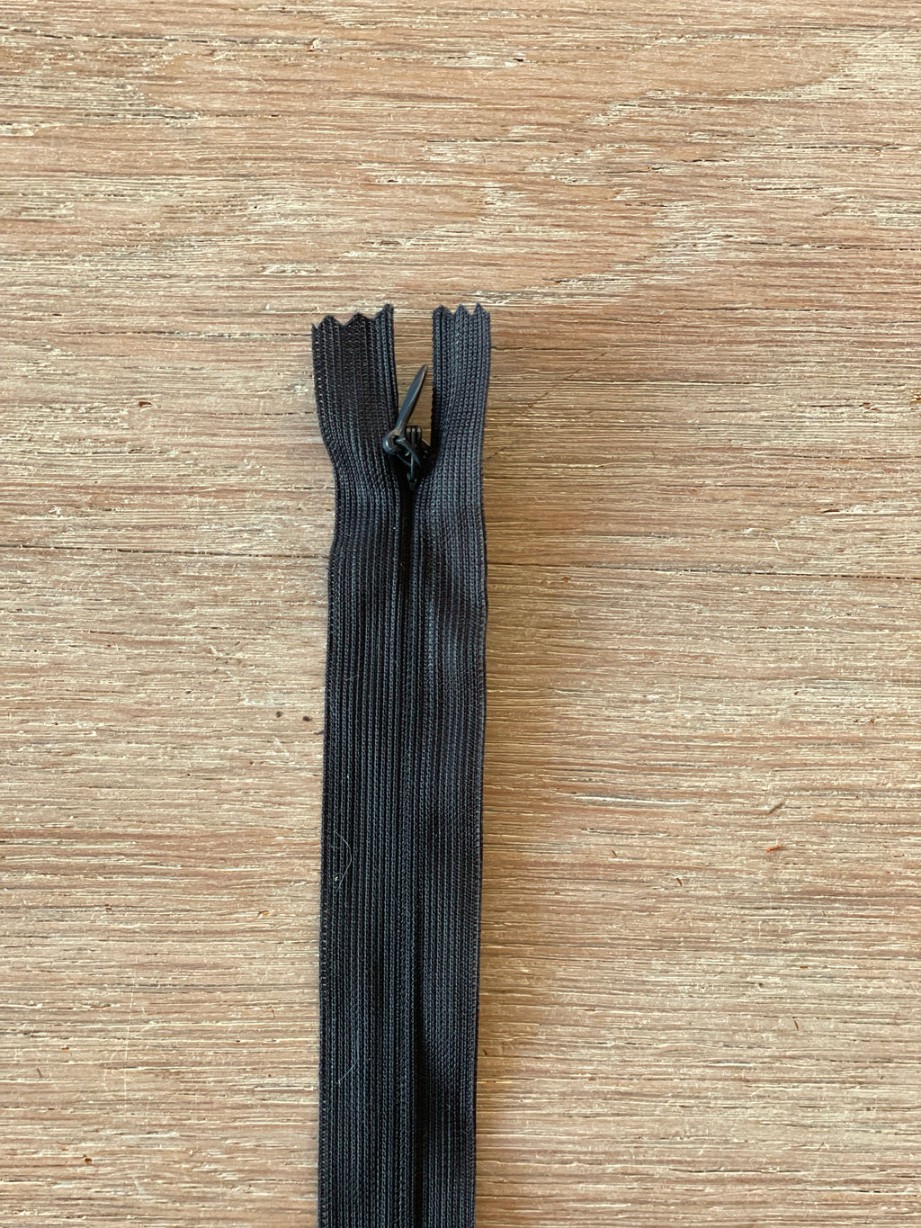 Fermeture à glissière invisible 60cm