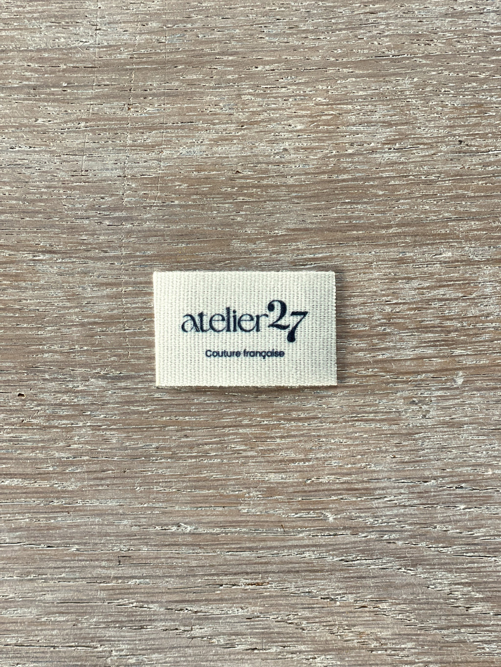 Etiquette à coudre Atelier 27 - couture française