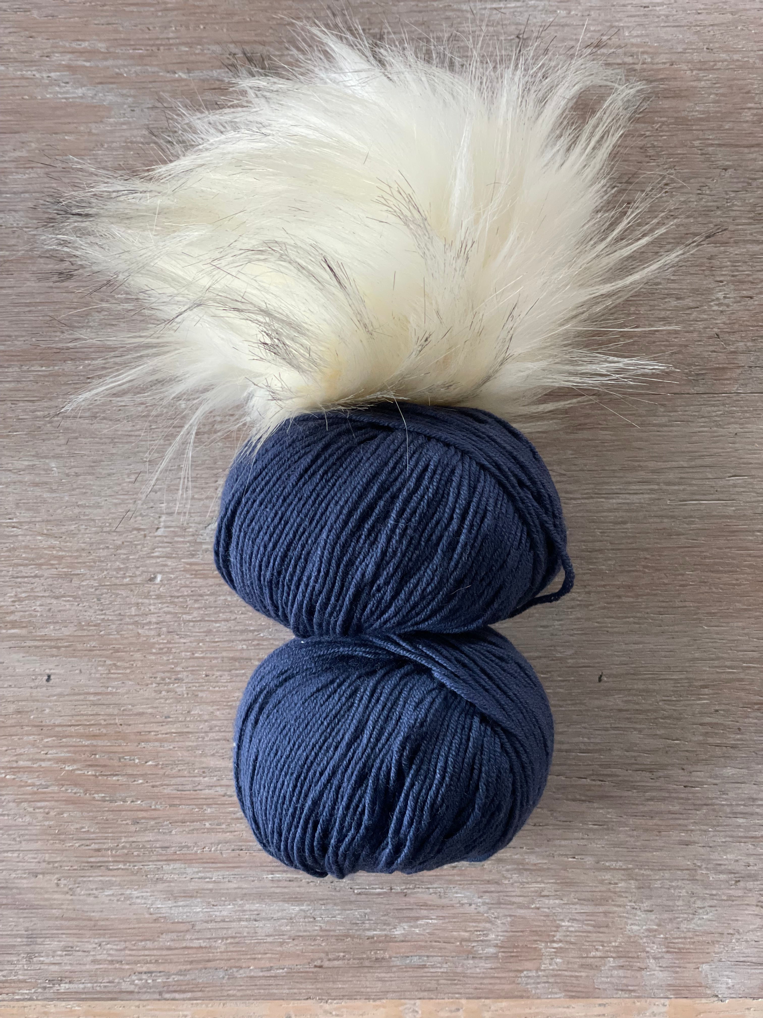 Kit à tricoter Laine Glasgow Bleu Denim + Pompon au choix