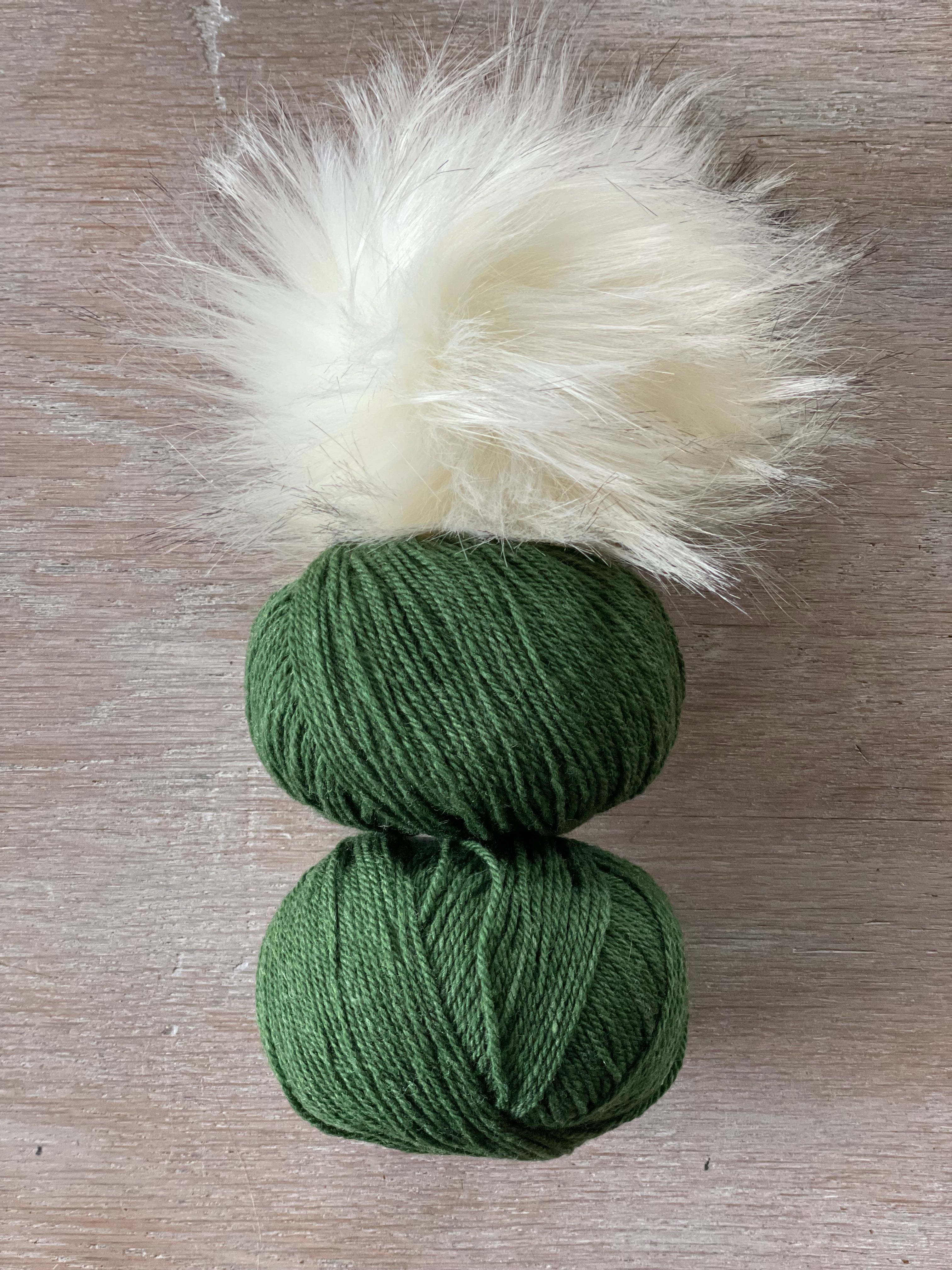 Kit à tricoter Laine Dublin Vert Olive + Pompon au choix