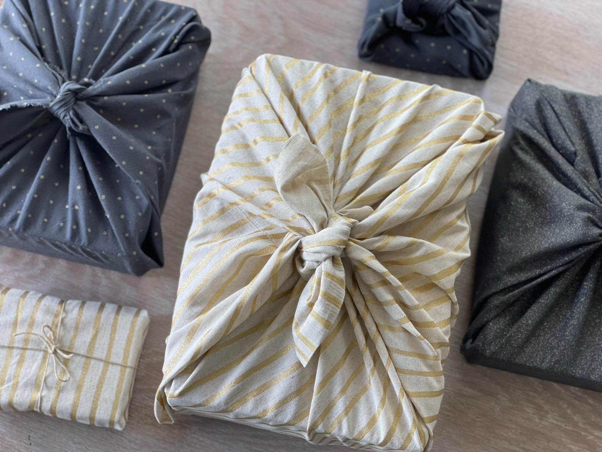 Trio de coupons - Emballage cadeaux Furoshiki - Anthracite & Or