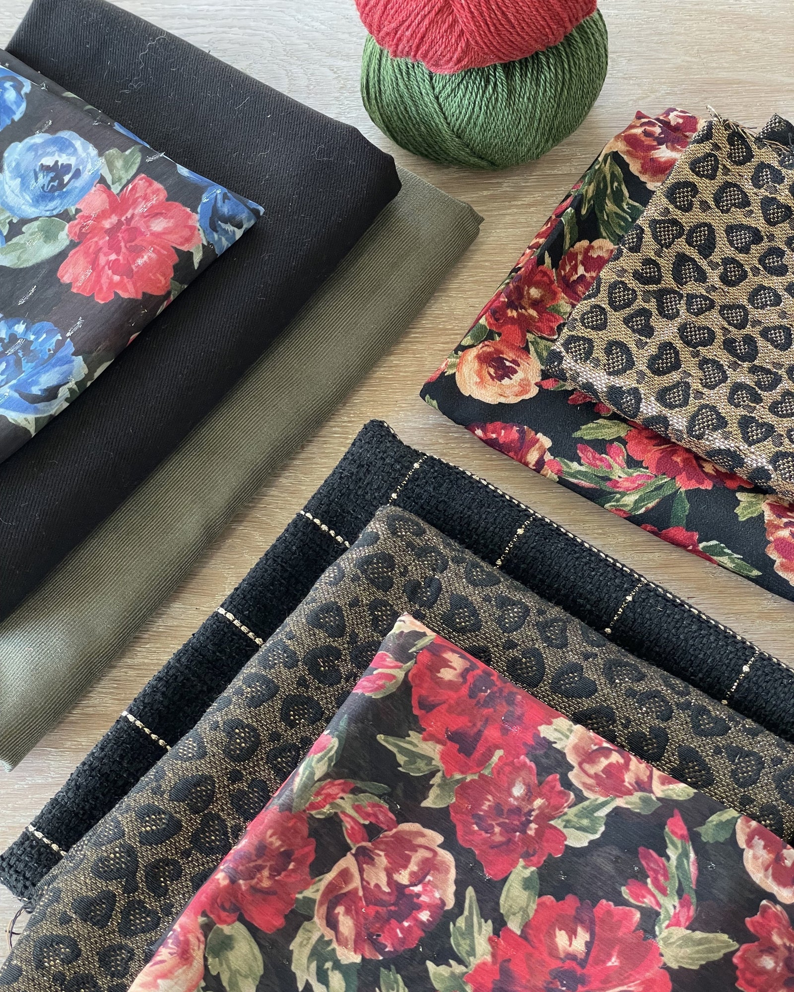 Tissus Red is the new Black atelier 27