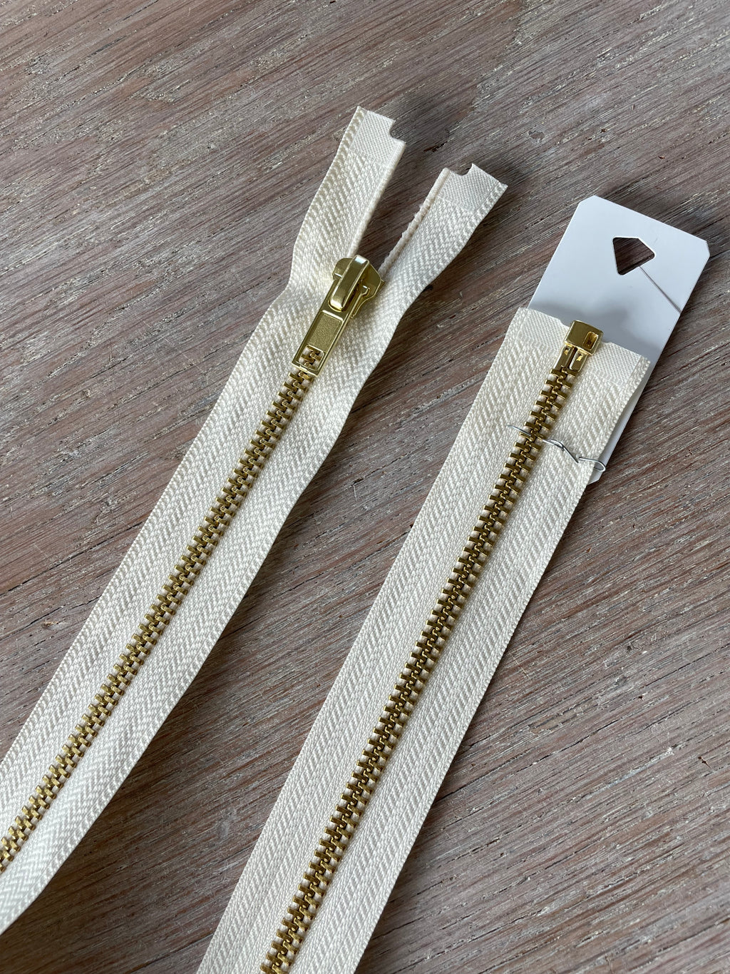 Fermeture à glissière en laiton doré