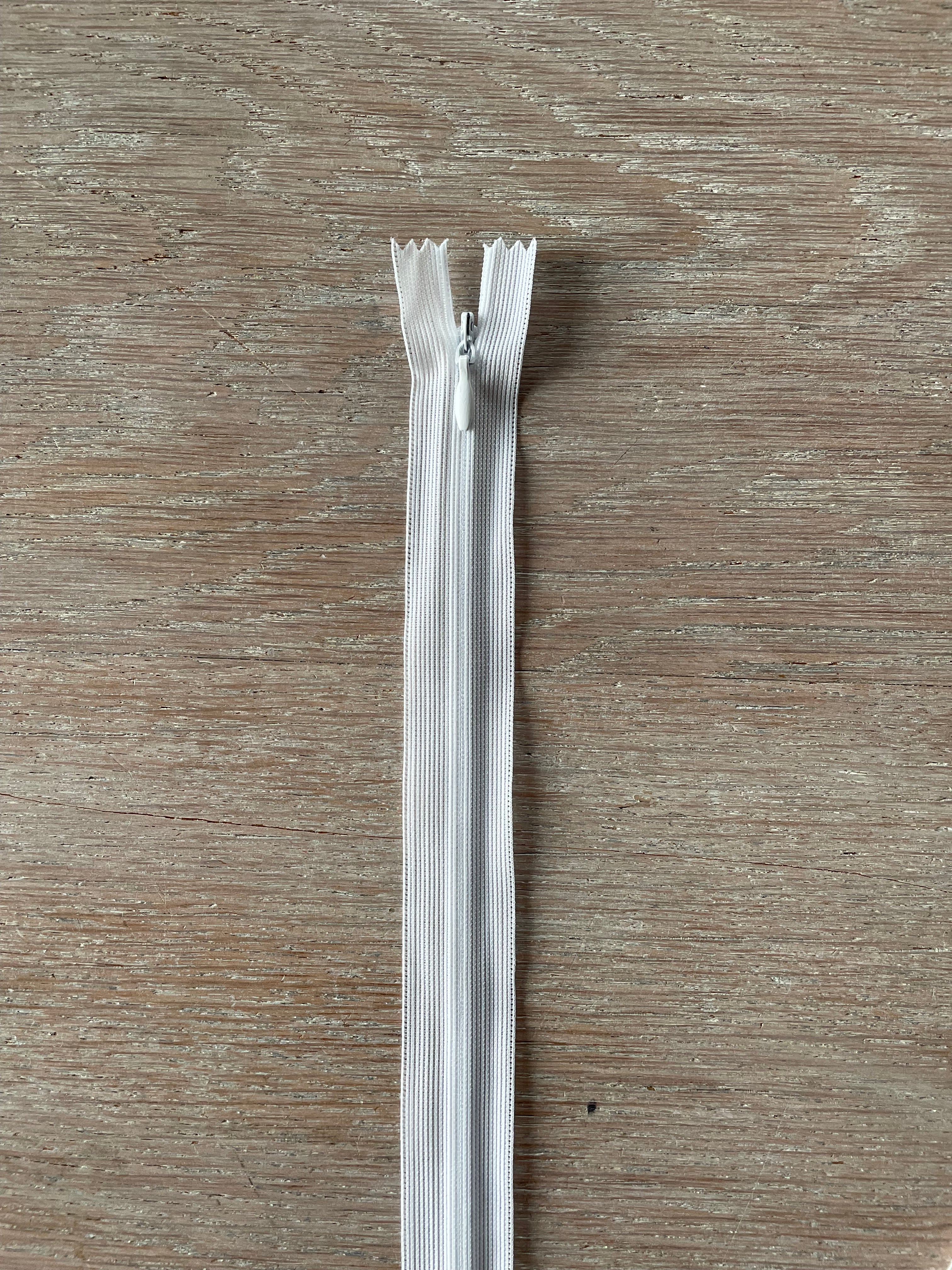 Fermeture à glissière invisible 22cm