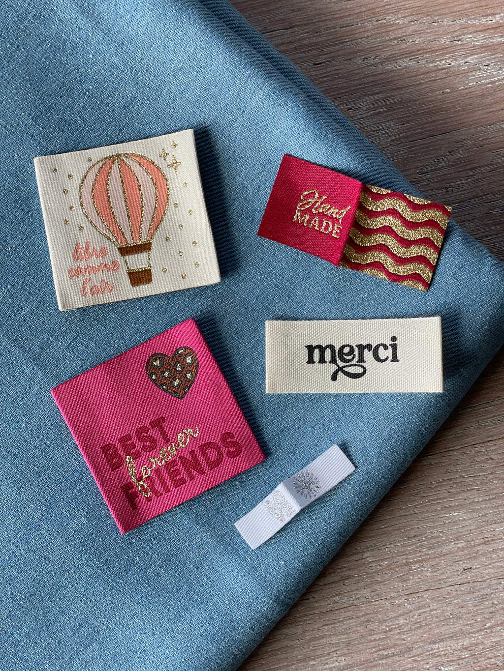 Lot de 5 étiquettes tissées Casa La Forêt