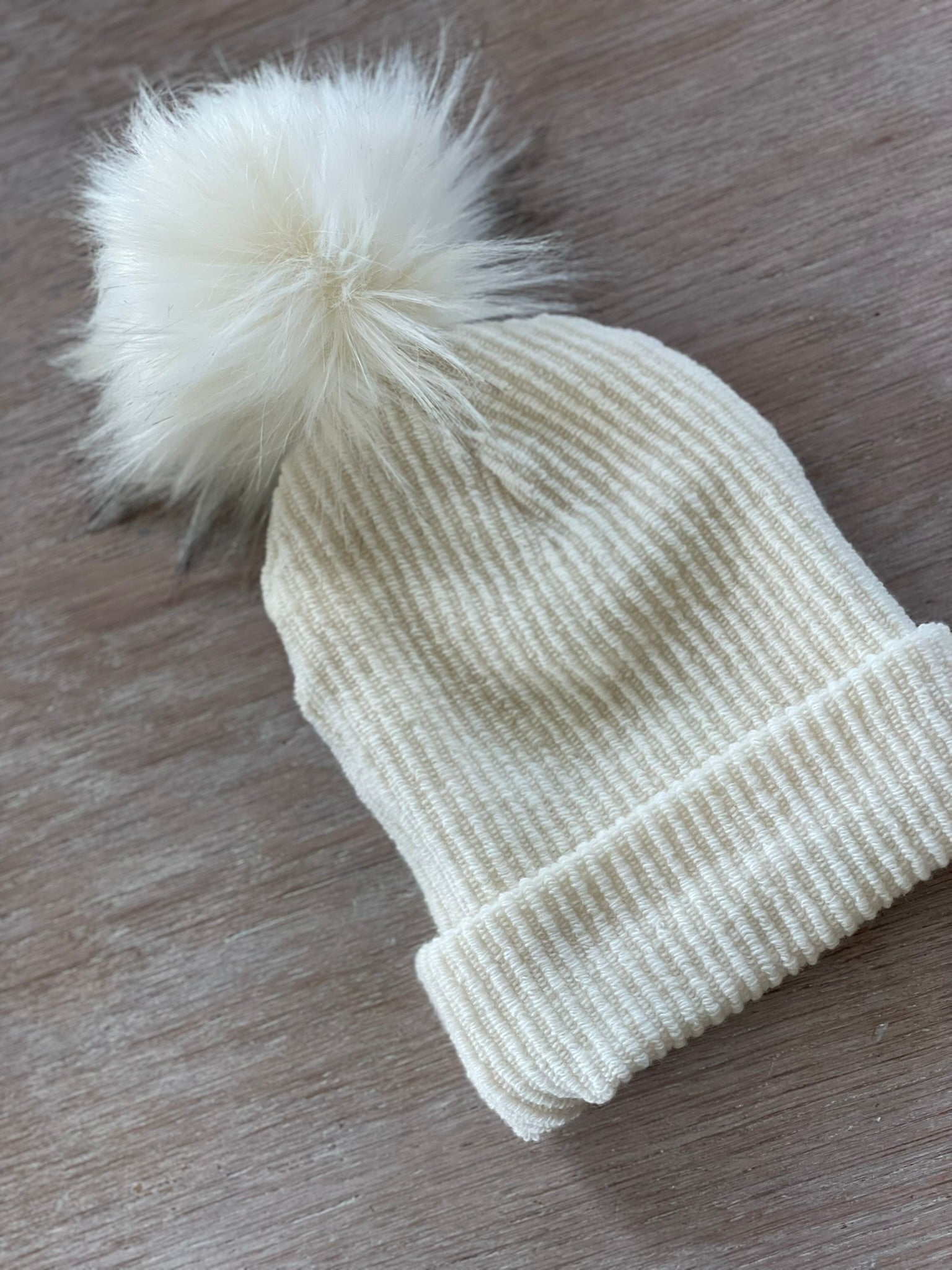 Kit à coudre Maille côtelée de laine + Pompon au choix