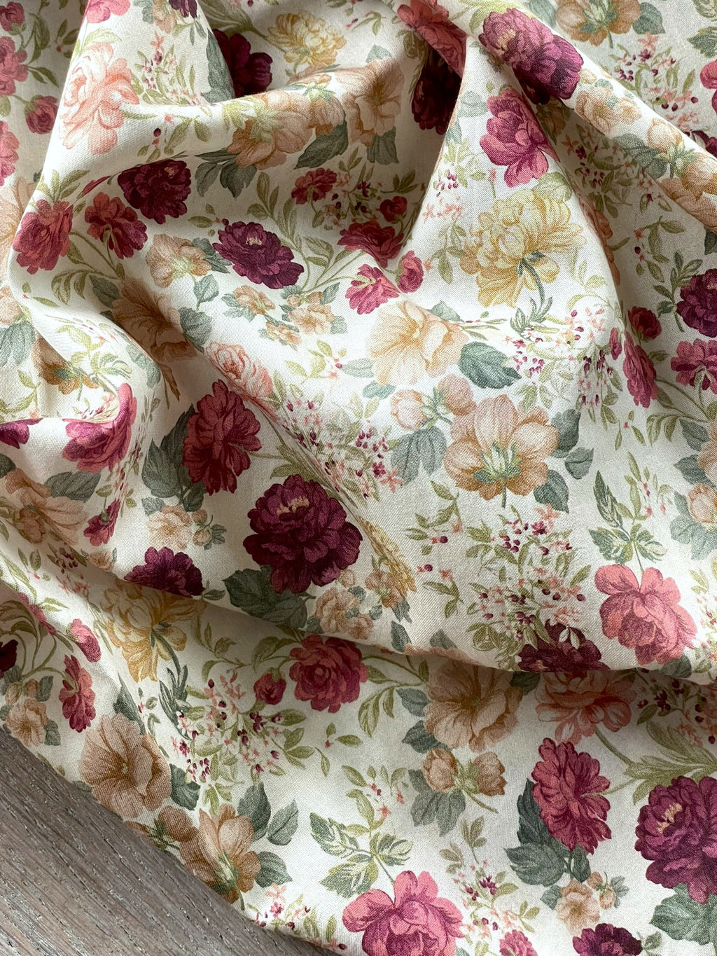 Cotton Satin - Alessia Print