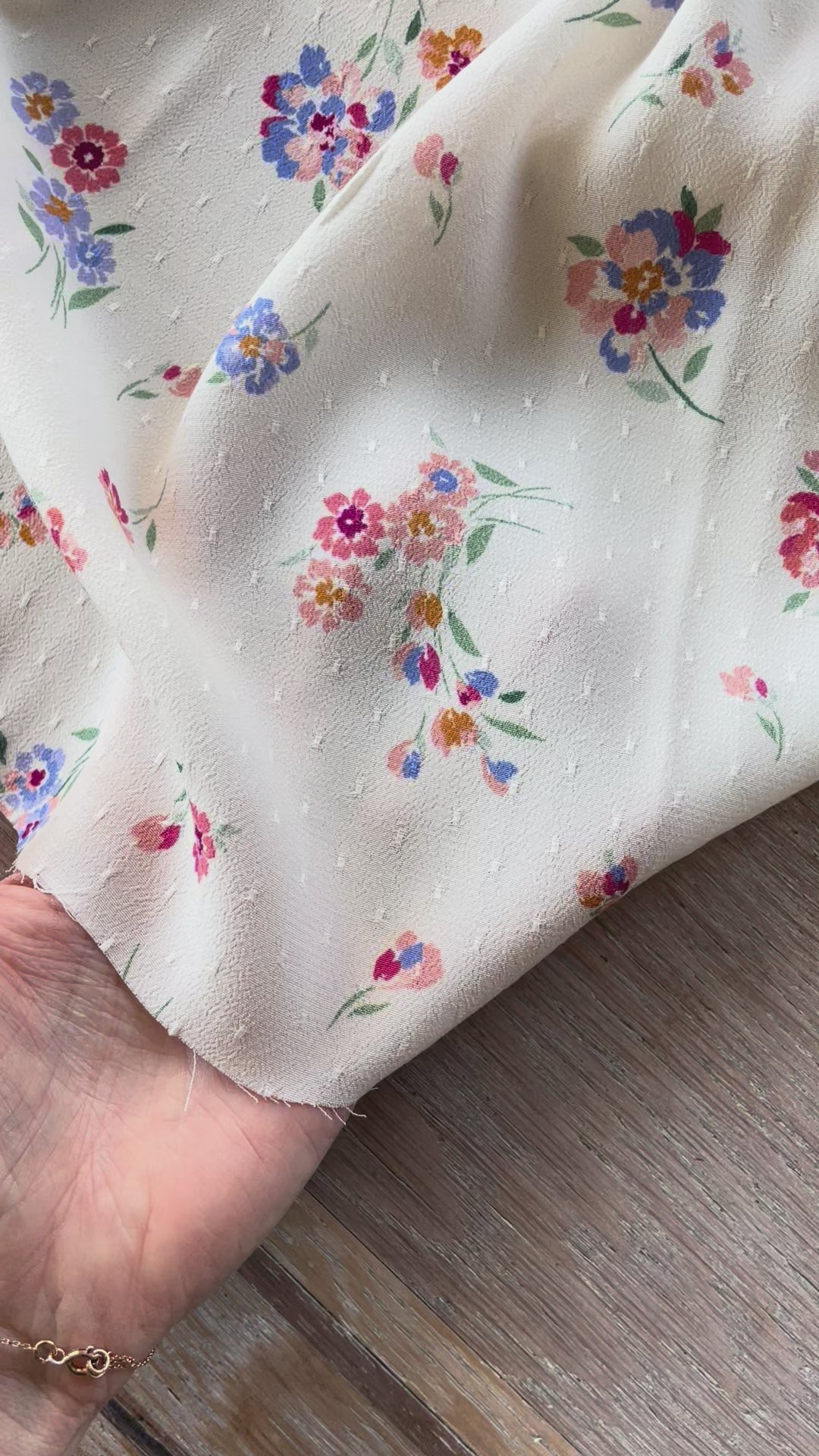 Crêpe plumetis de Viscose - Imprimé Lila