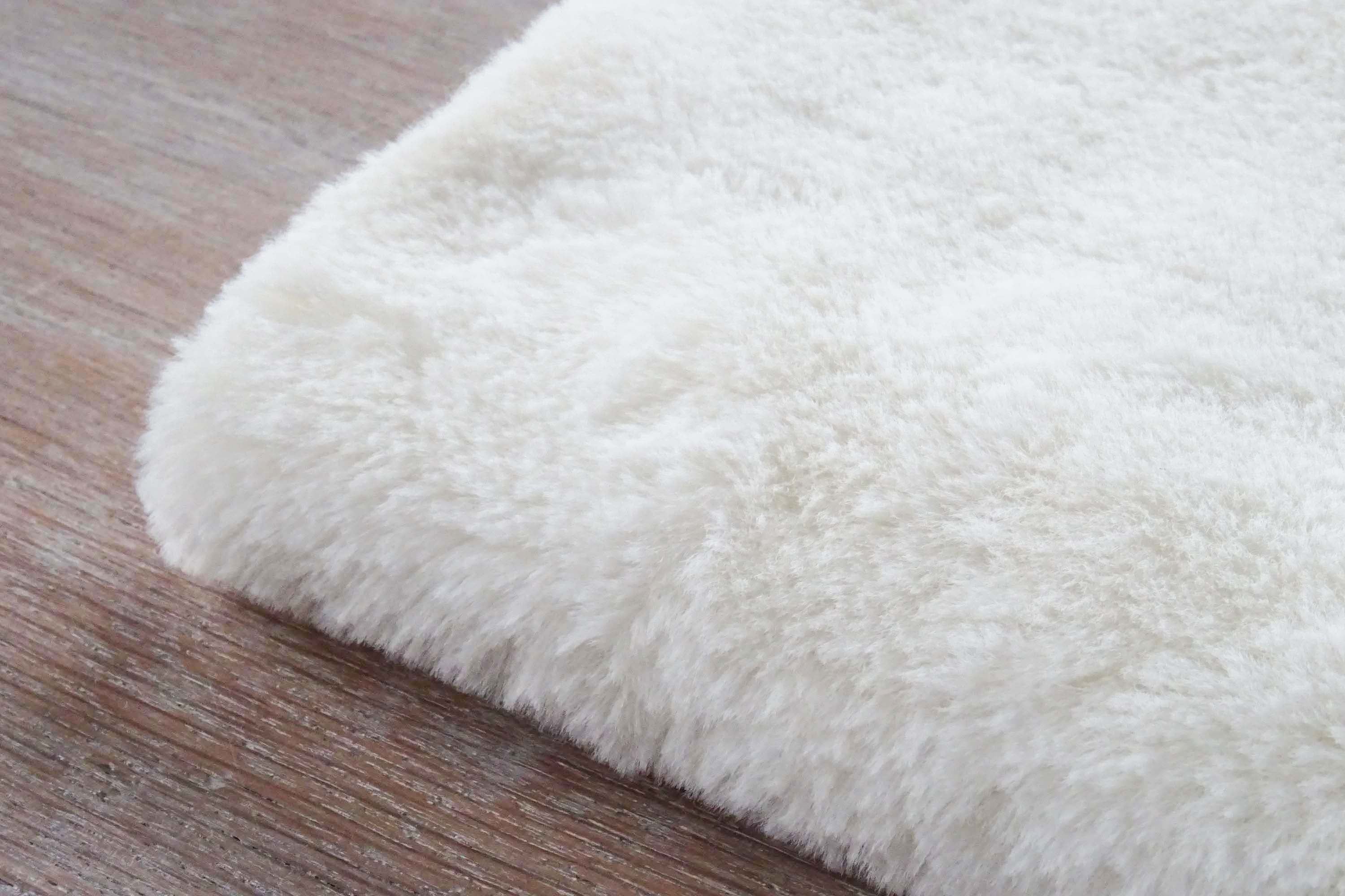 The cuddly fur - Ivory