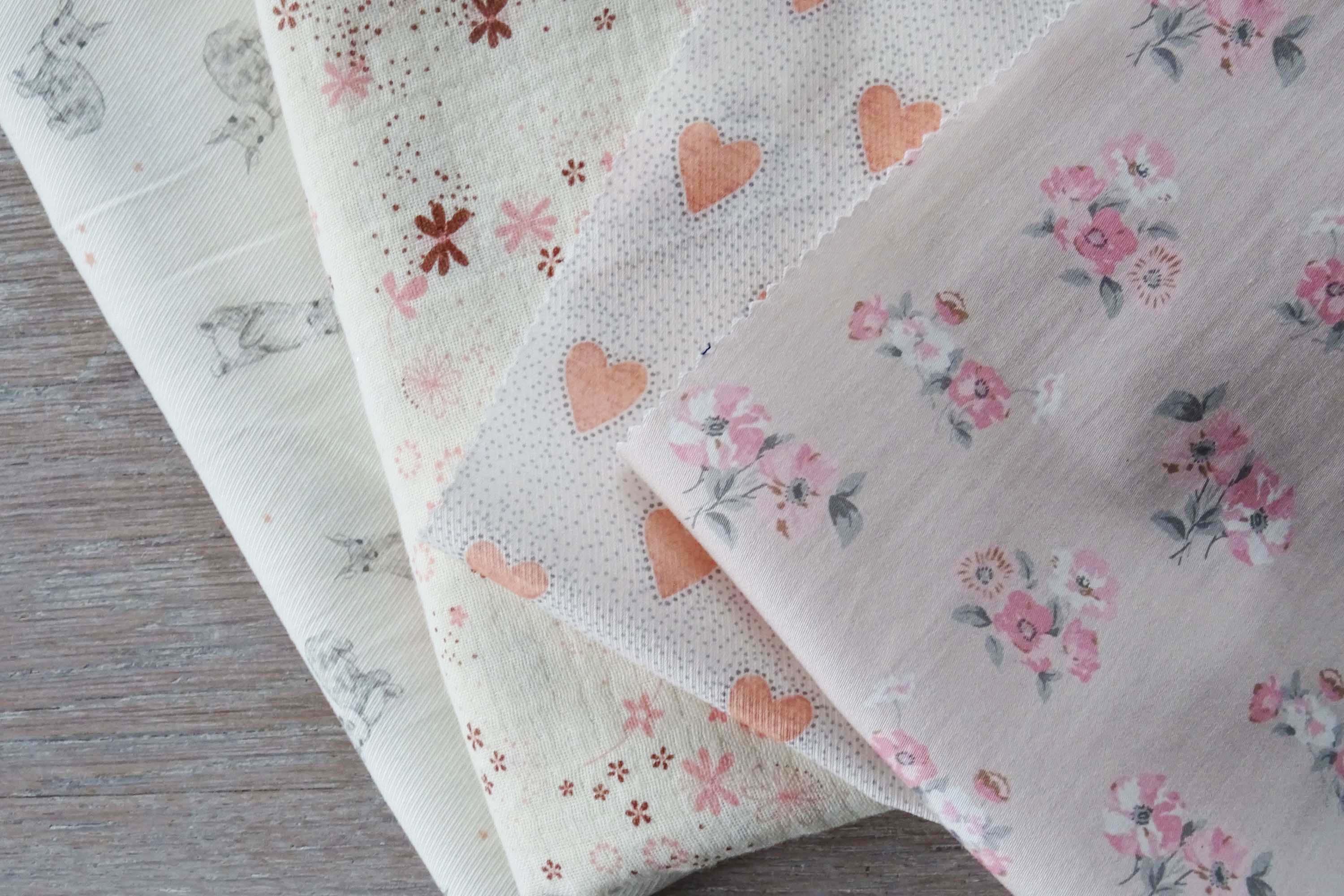 Satin de coton lourd  - Imprimé Fleurs Vintage - Rose clair