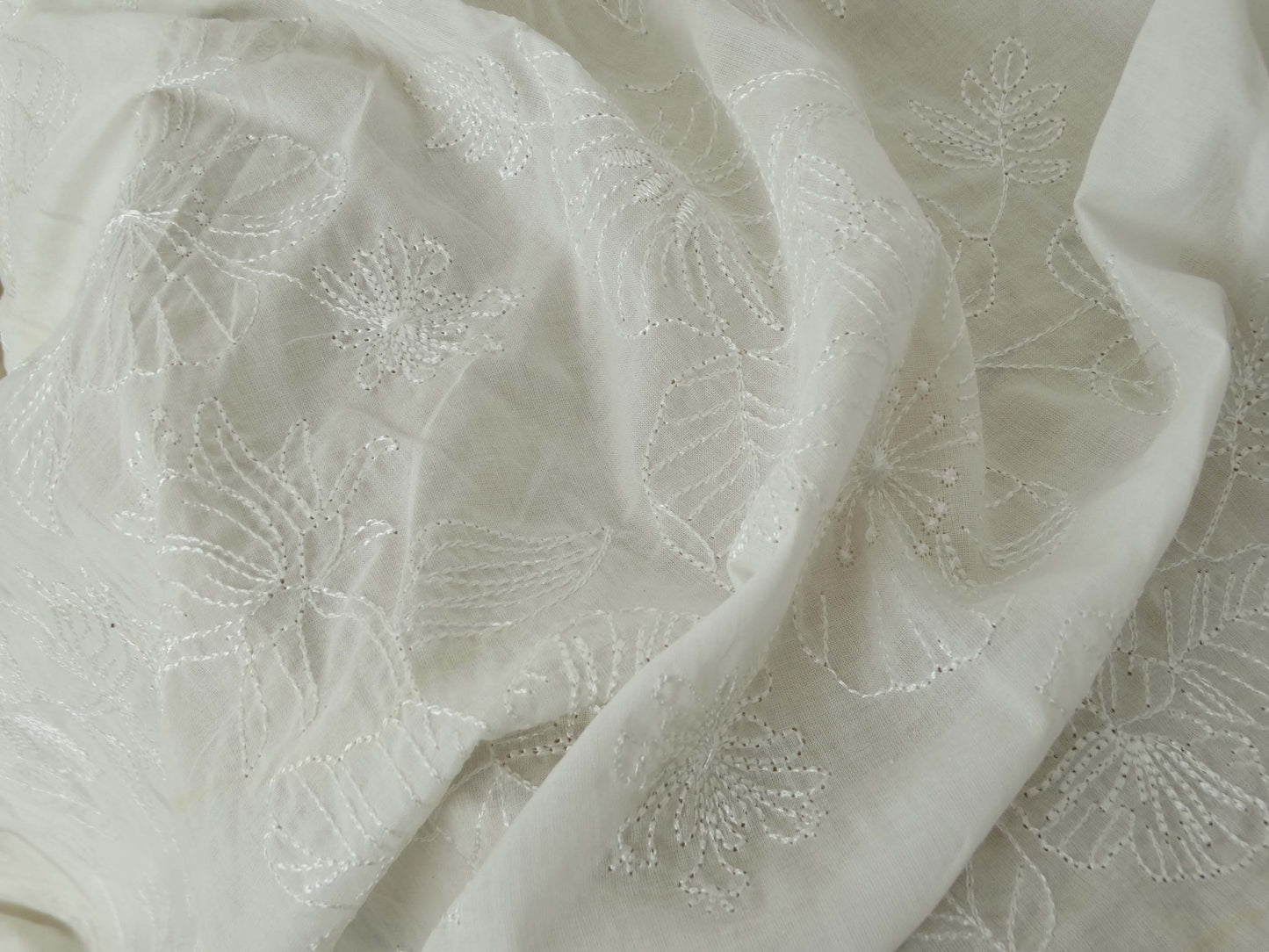 Broderie -  Fleurs perlées