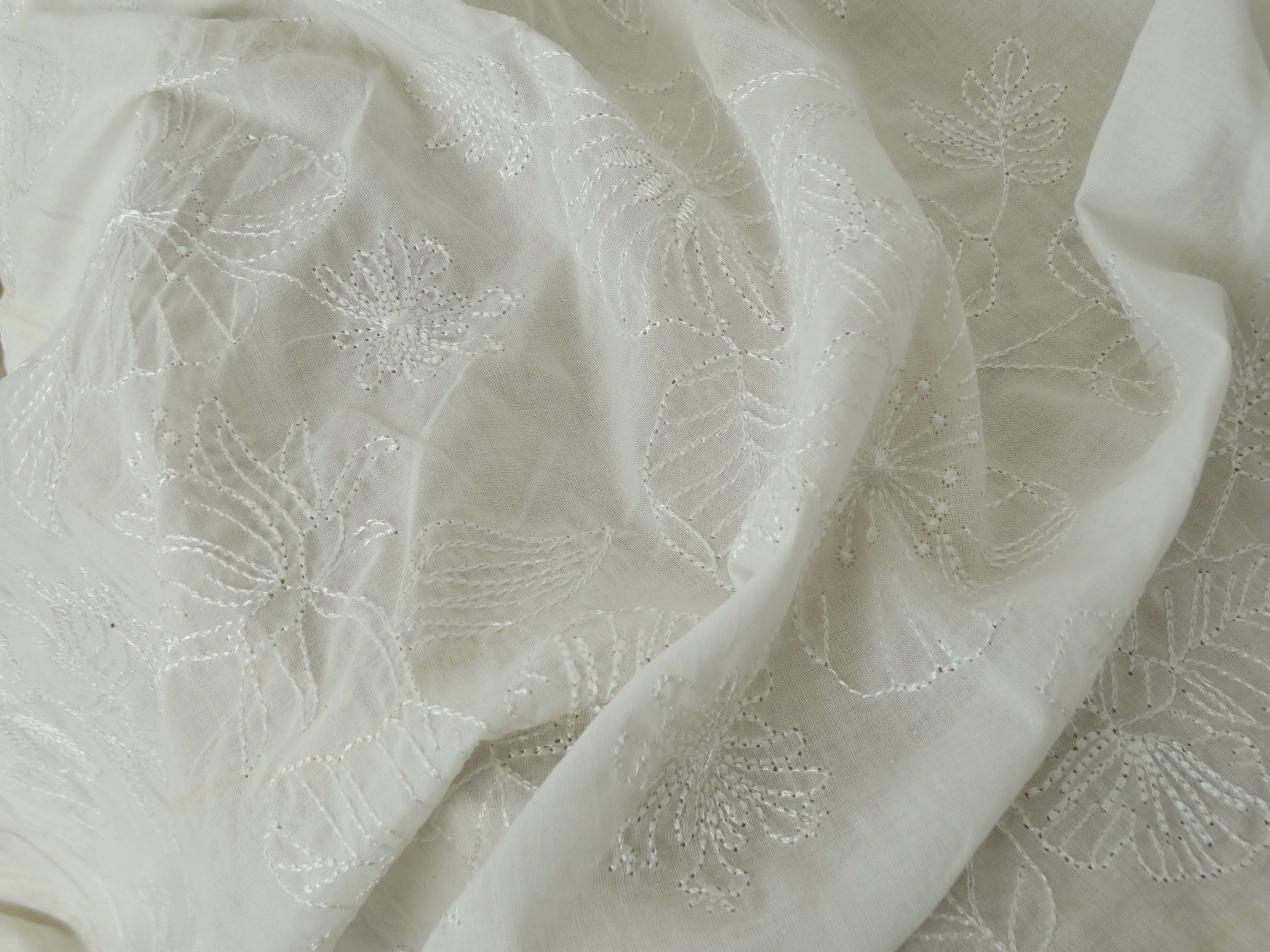 Broderie -  Fleurs perlées