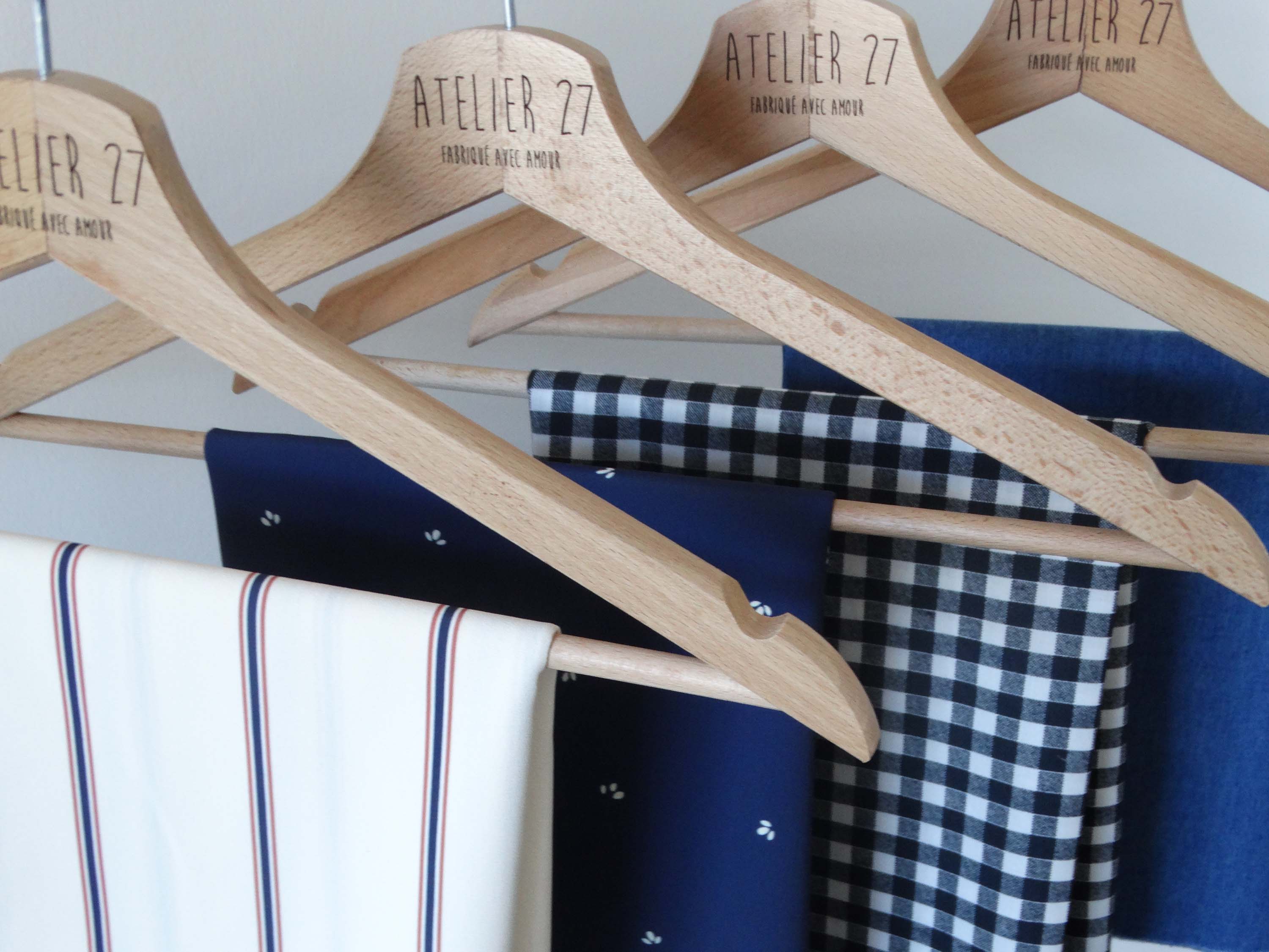 Crêpe marocain - Collab' Petites Choses x Atelier 27 - Imprimé Pétales Marine (Coupons)