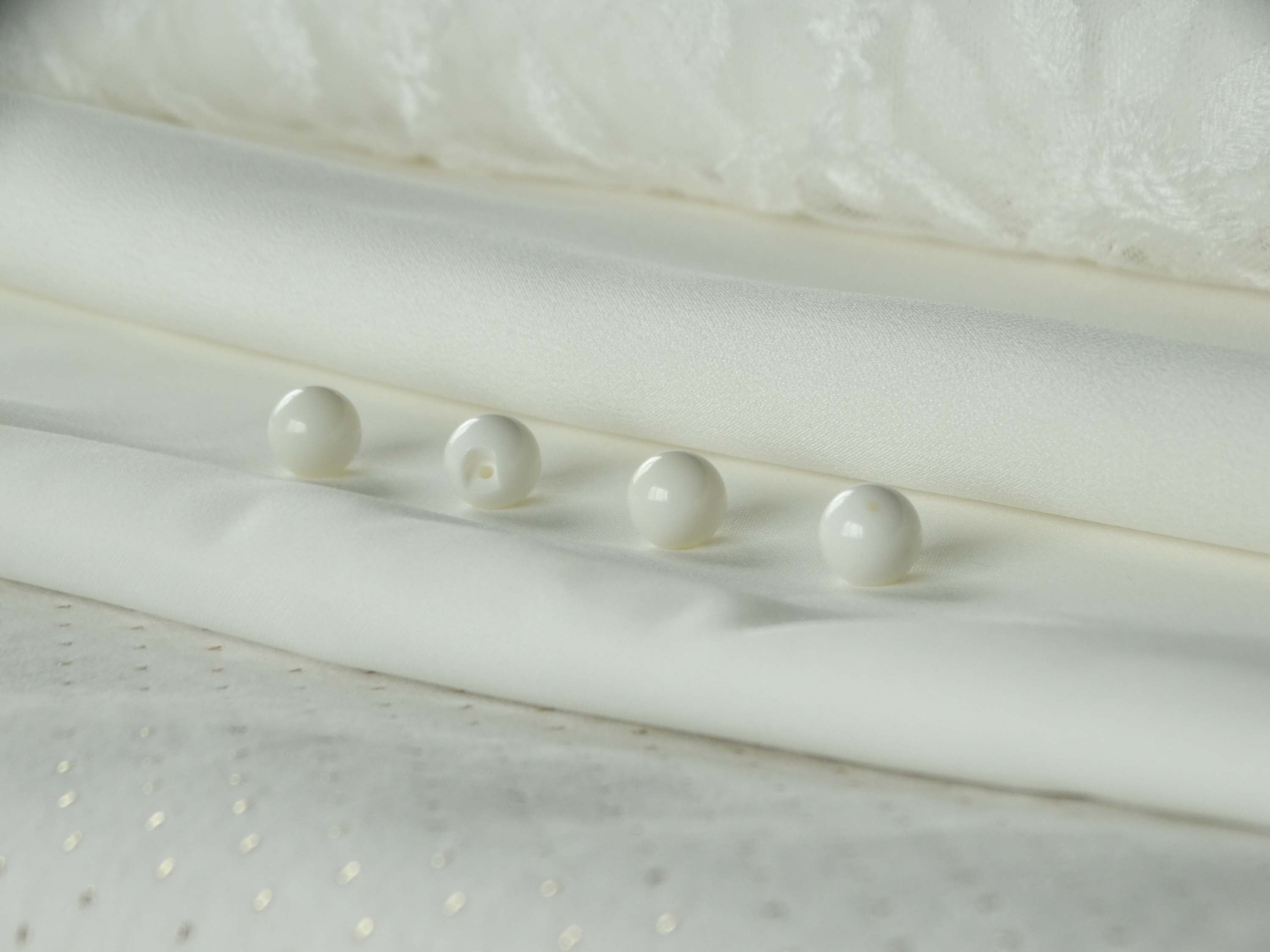 Bouton à coudre - La perle - Blanc