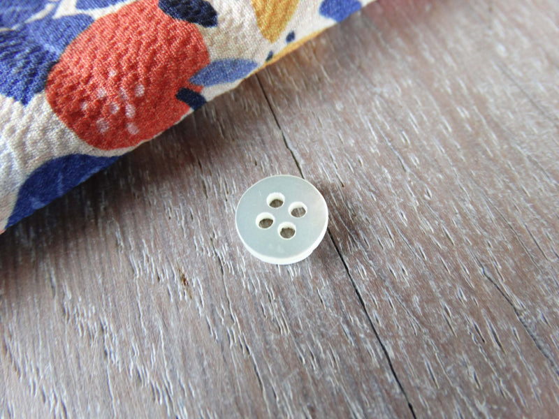 Bouton à coudre - Les mini nacrés - Uni