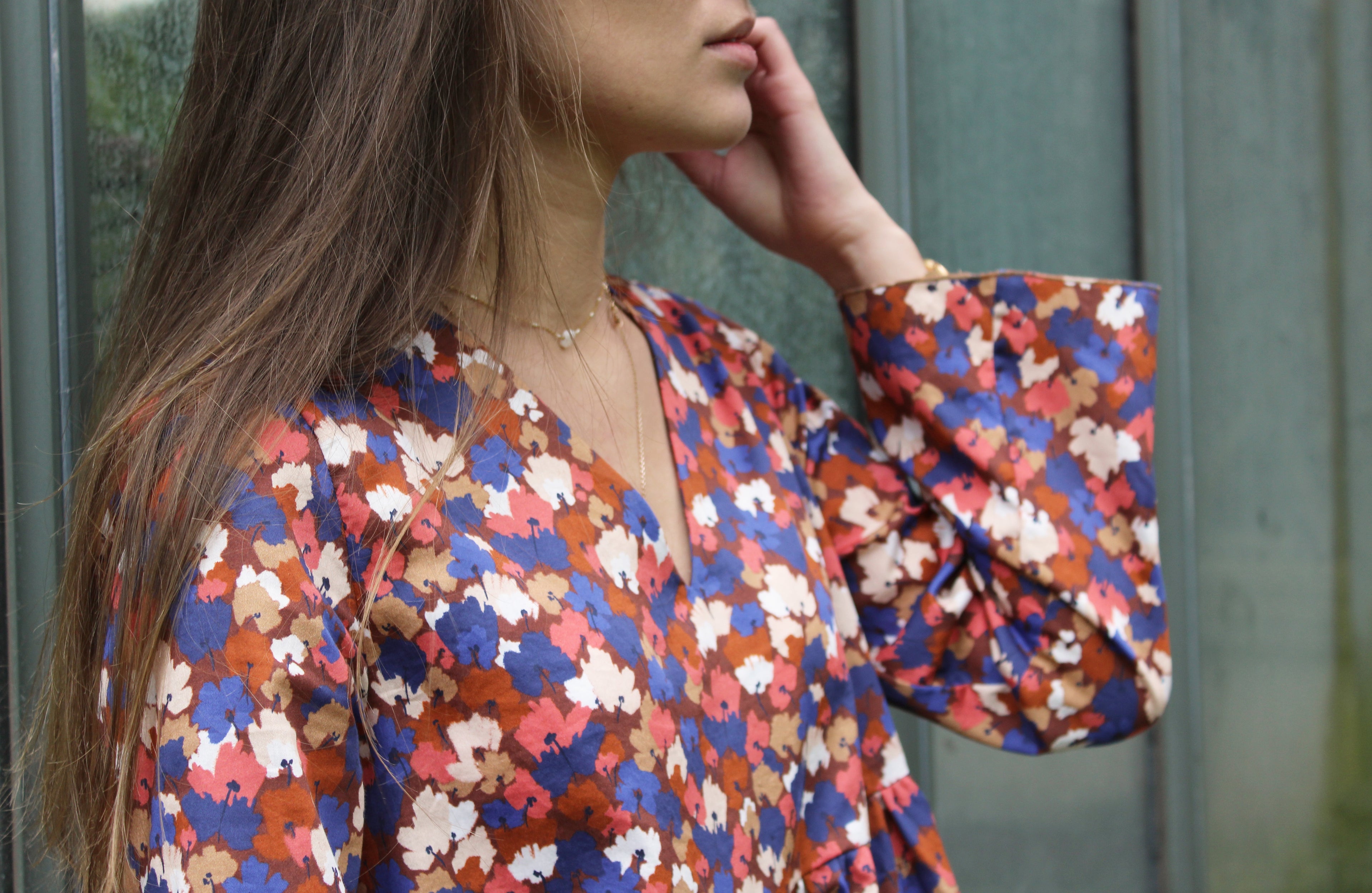 Satin de coton - Imprimé Charlotte - Choco, Caramel et Bleu (Coupons)