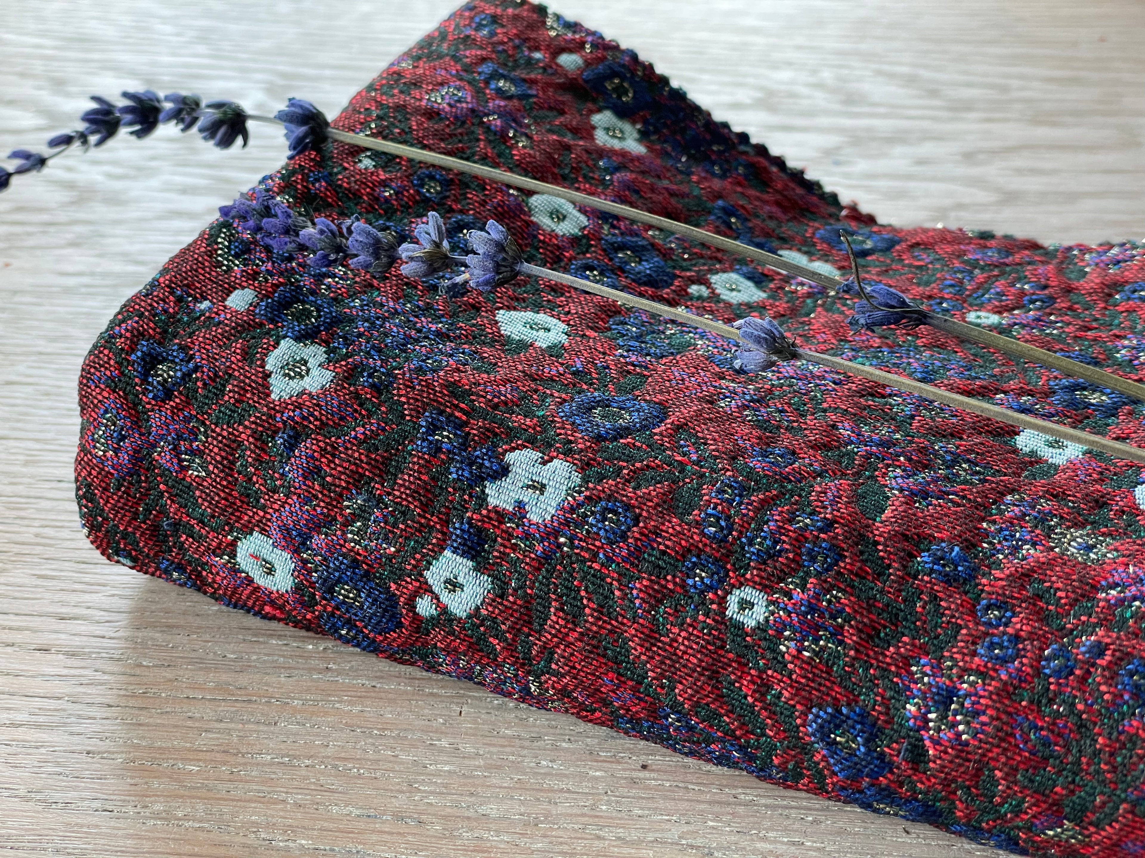 Jacquard - Azalée - Rouge, Bleu & Vert Sapin (Coupon)